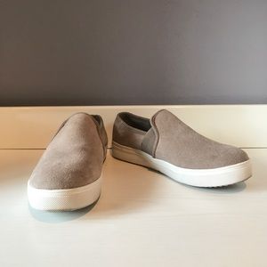Slip on sneakers
